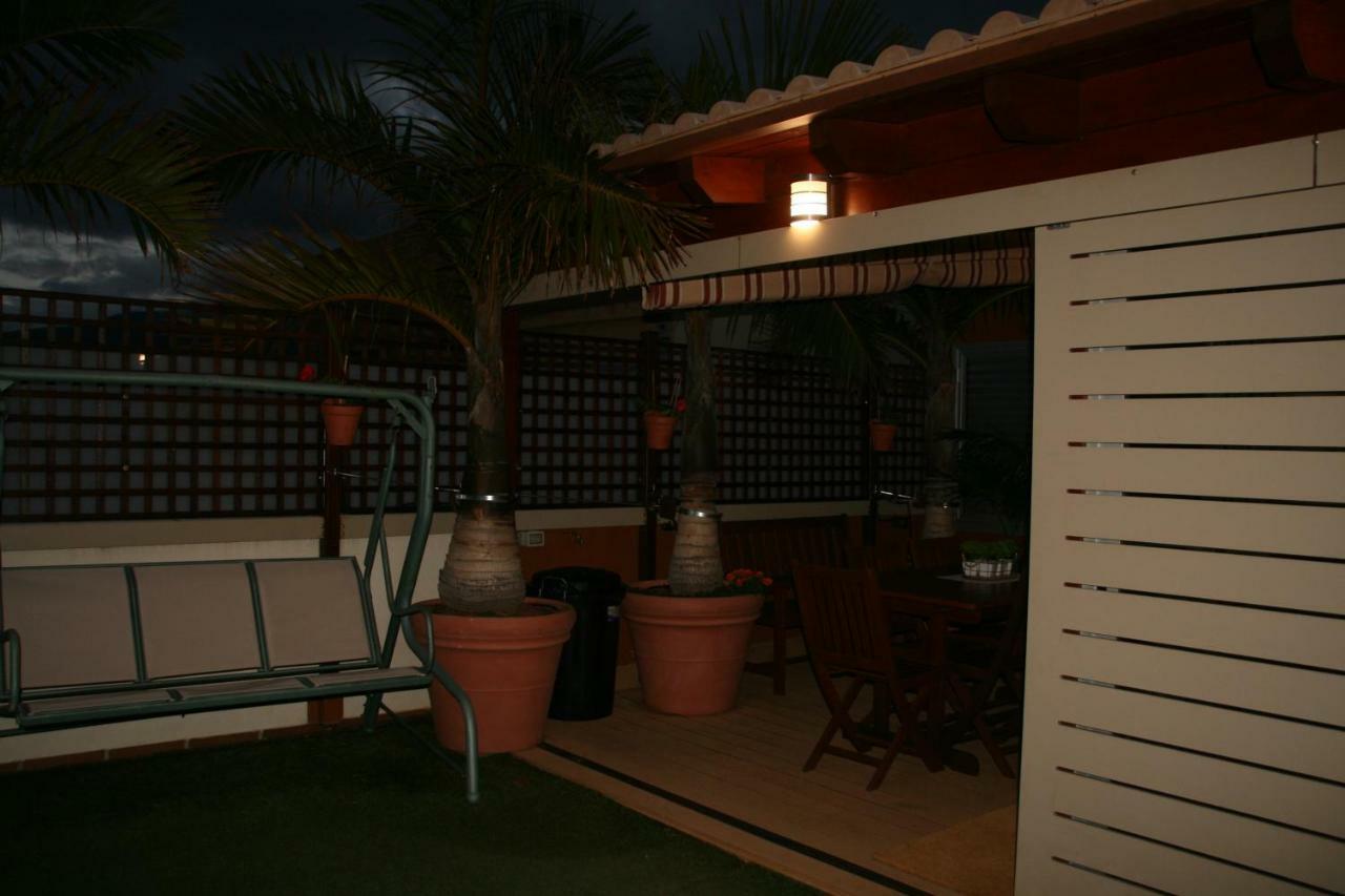 Apartamento Vacacional Ático frente al mar Candelaria Exterior foto